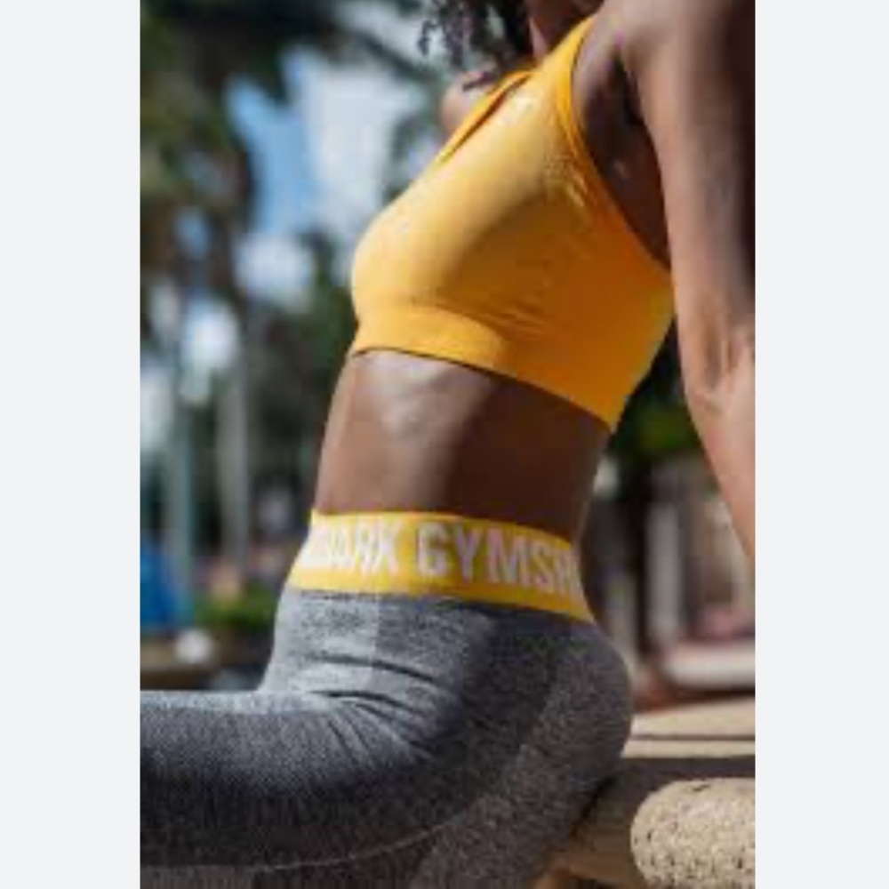 Like New Women’s Gymshark Gray/Yellow Flex Workout Short Size Small